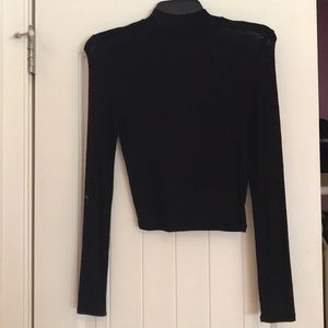 Black long sleeve crop